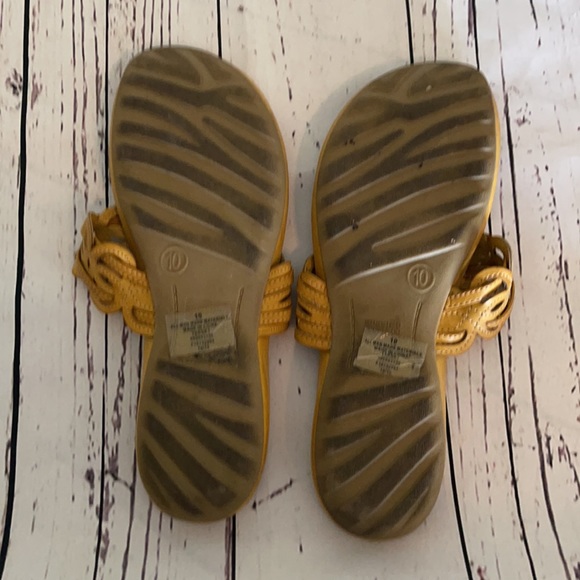 Mossimo yellow braided sandal - Picture 6 of 8